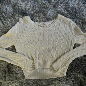 Brandy Melville sweater